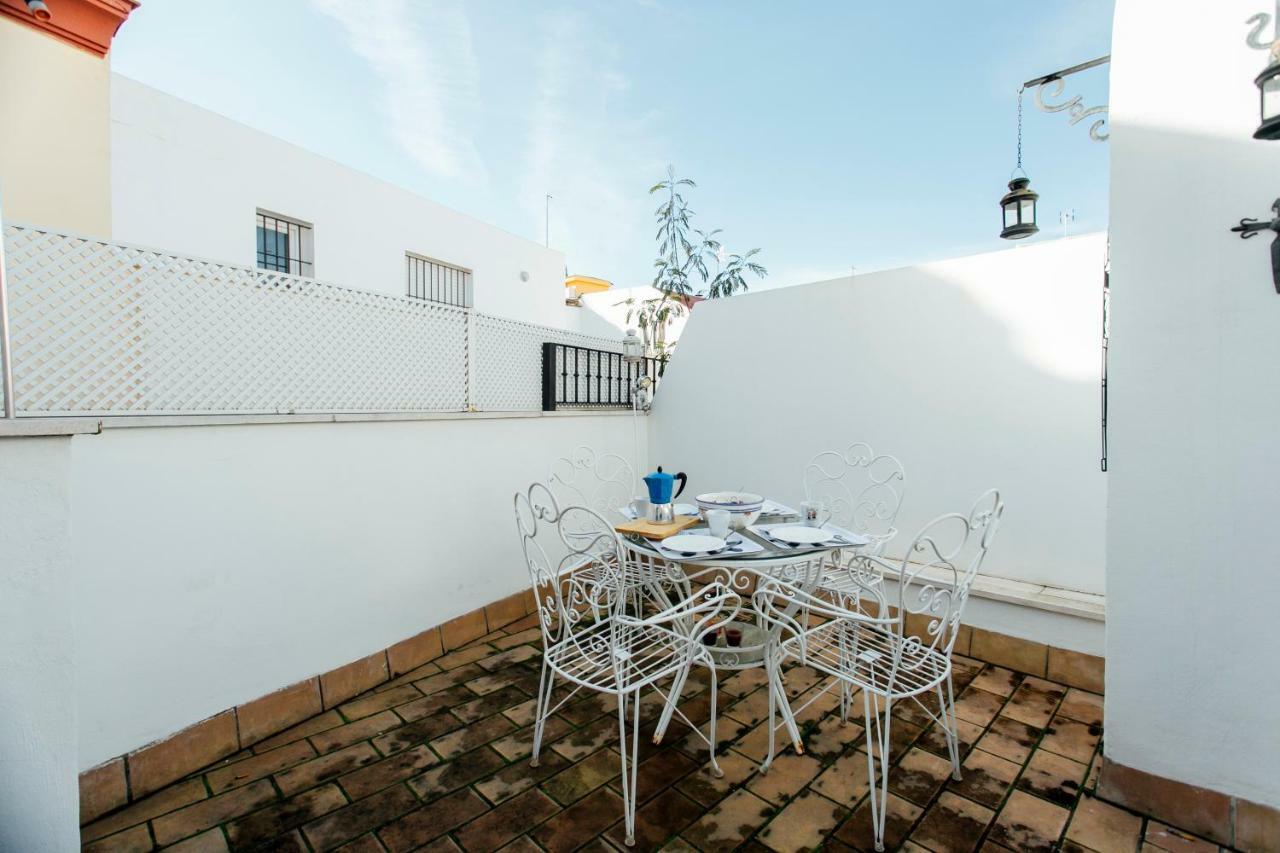 Apartmán Bright Duplex W/ Terrace Sevilla Exteriér fotografie