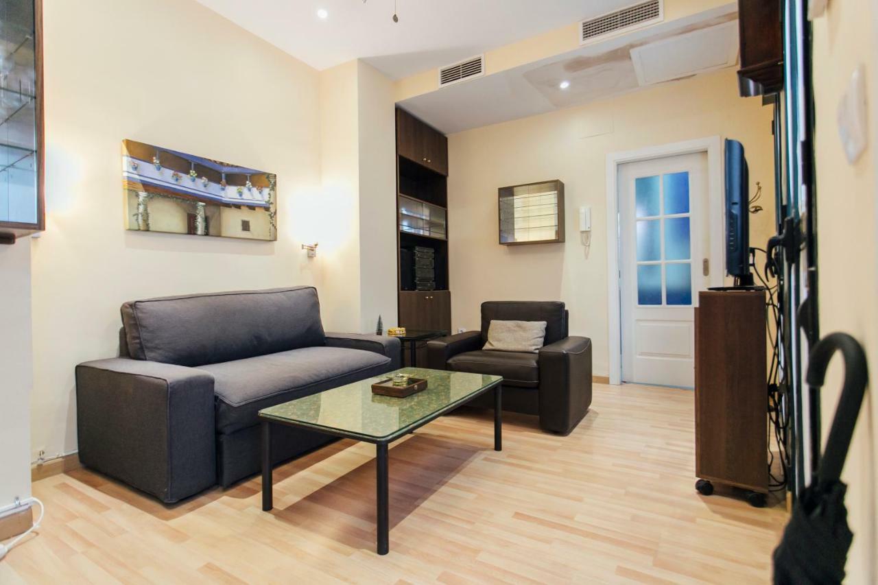 Apartmán Bright Duplex W/ Terrace Sevilla Exteriér fotografie